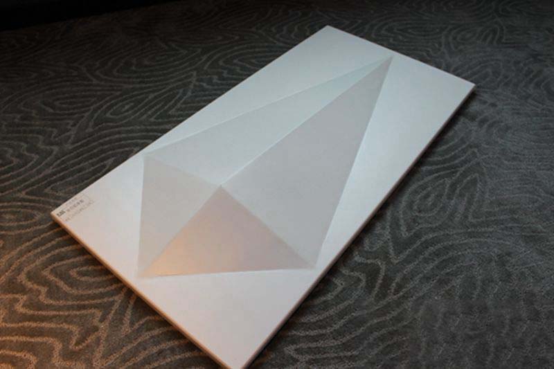 Special-shaped aluminum veneer
