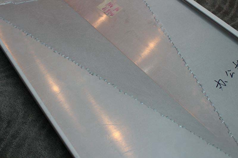 Special-shaped aluminum veneer