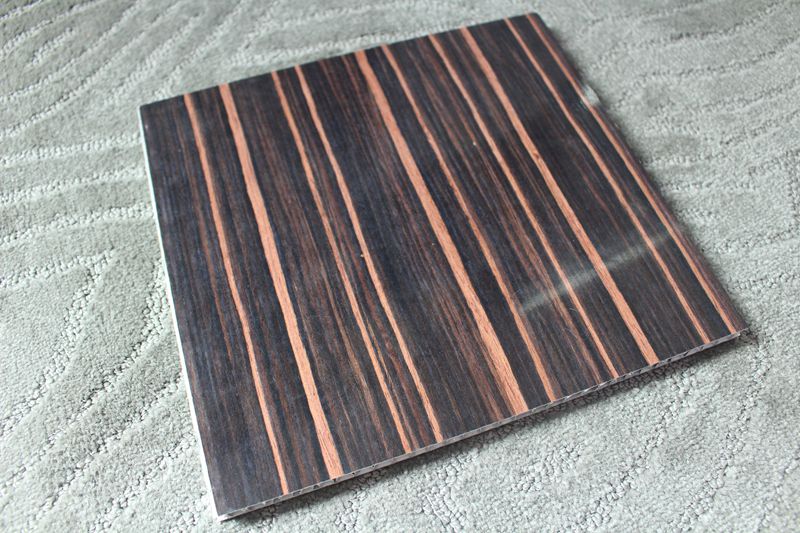 Solid wood aluminum honeycomb panel