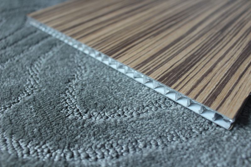 Solid wood aluminum honeycomb panel